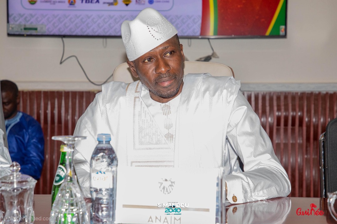 Signature de l'accord de Mutualisation de la Route Minière Dapilon Line